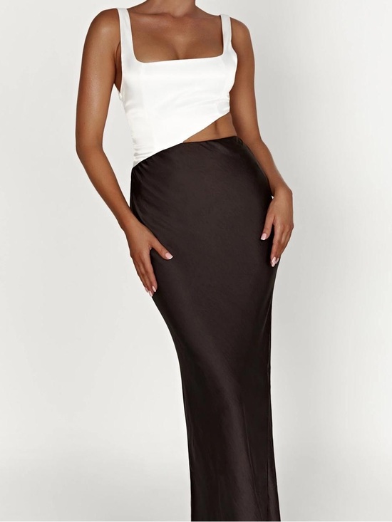 Meshki Dresses & Skirts - NEW. Meshki Gianna Two Tone Maxi Dress. NWT